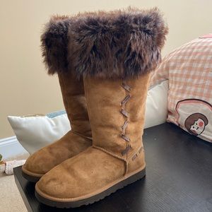 UGG specialty tall boots with fur cuff